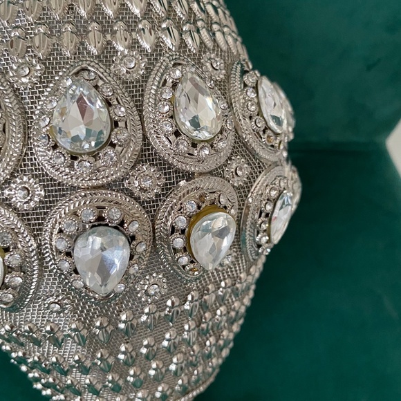 Unique Silver Indie Rhinestone Evening Bag - Picture 4 of 9